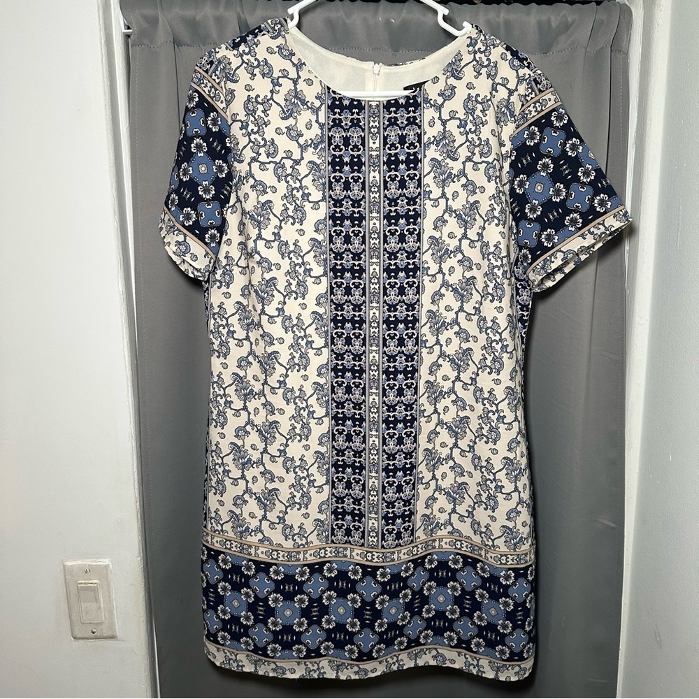 Lulu's Marketplace Blue Mosaic Print Shift Dress Size Large - Picture 2 of 16